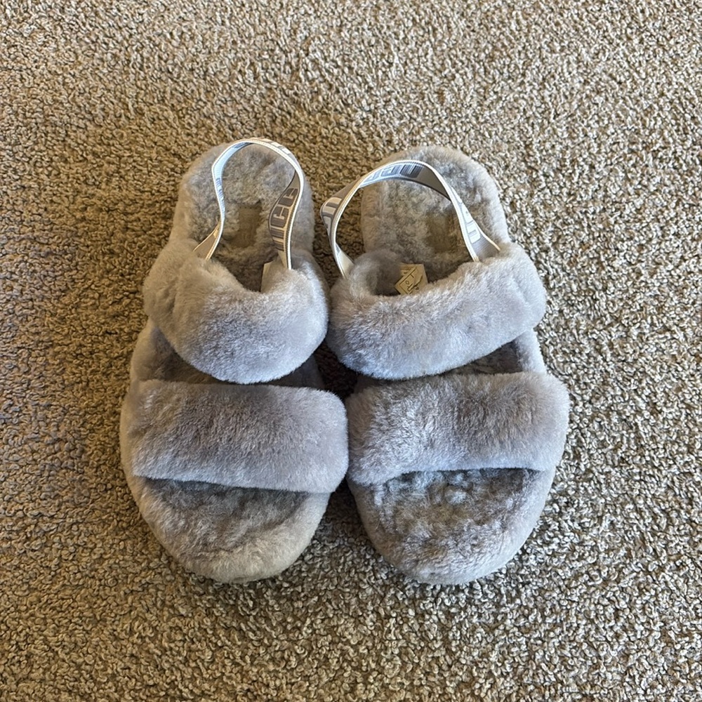 Ugg Fuzzy Sandals size 8